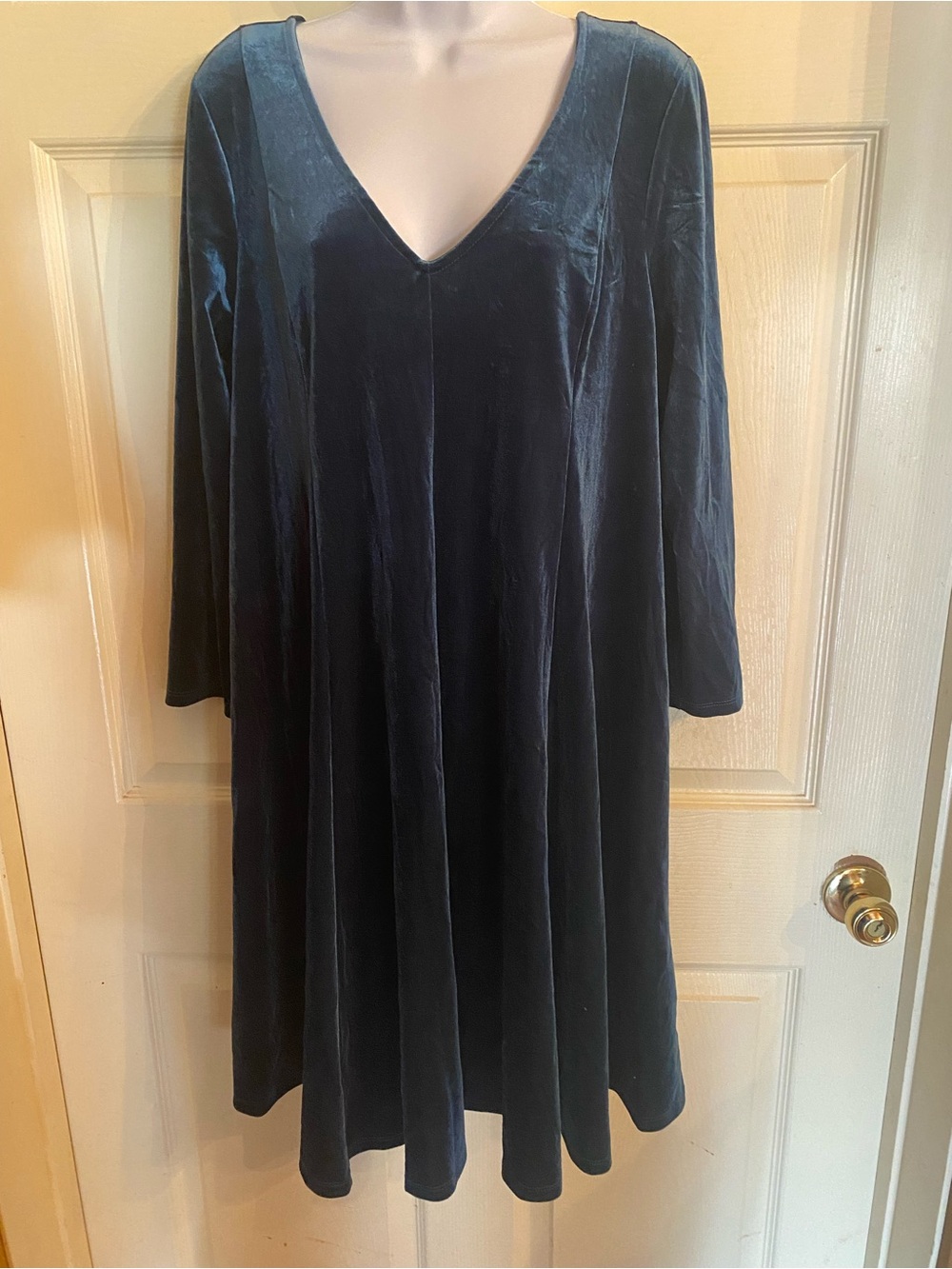 torrid Velour nwt Midi Dress in Deep Teal
